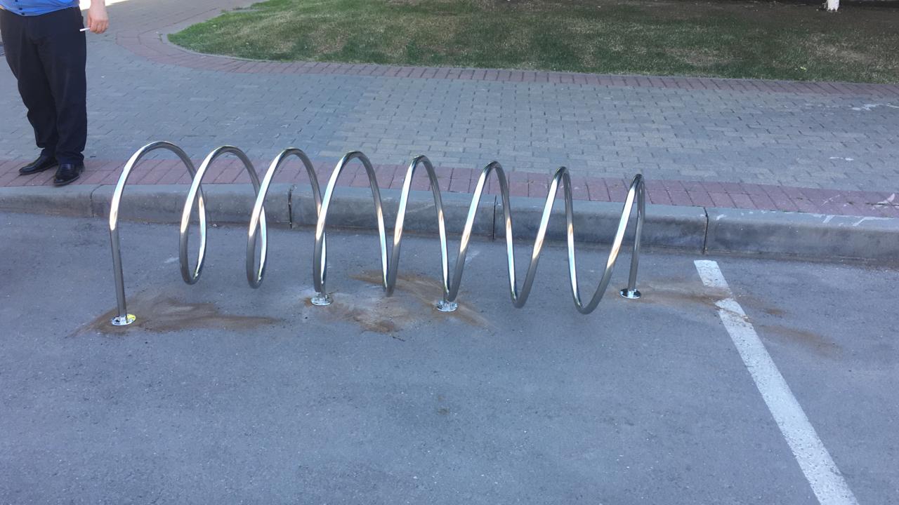 Велопарковка 7-ми местная Air Gym «Спираль» из нержавейки