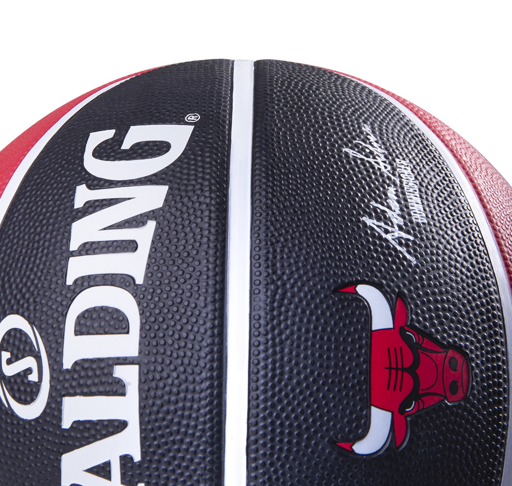 Мяч баскетбольный SPALDING Chicago Bulls №7