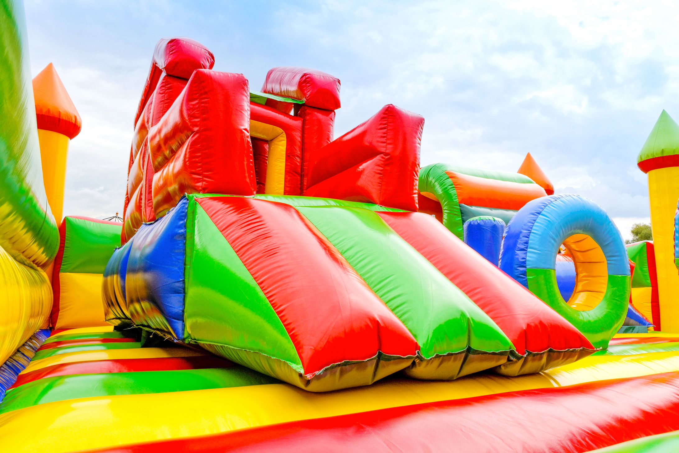 Надувные батуты