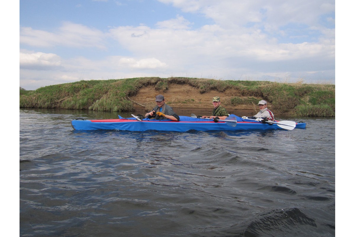 Байдарка каркасно-надувная ДОБРЫНЯ 3 трехместная