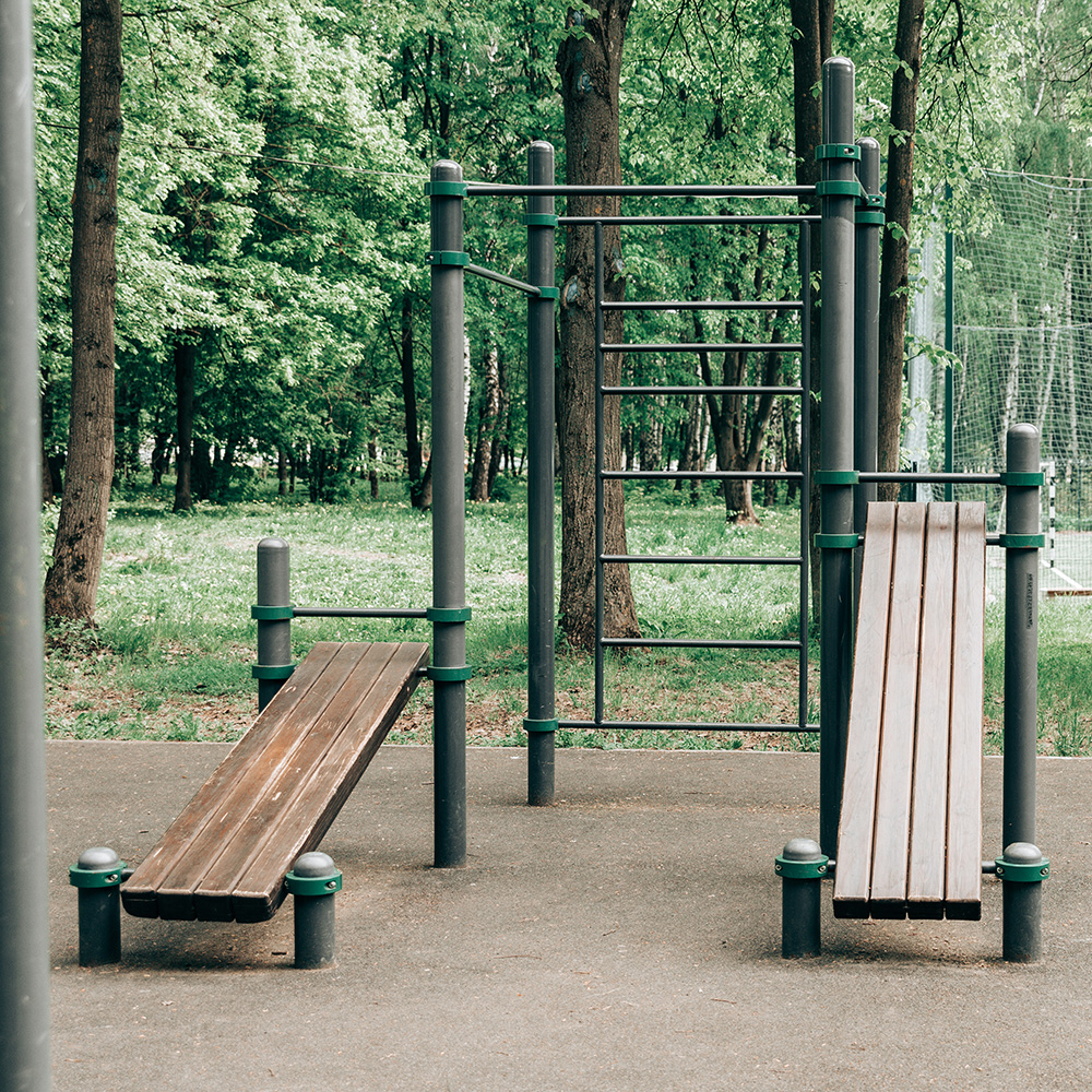 Турник с лестницей