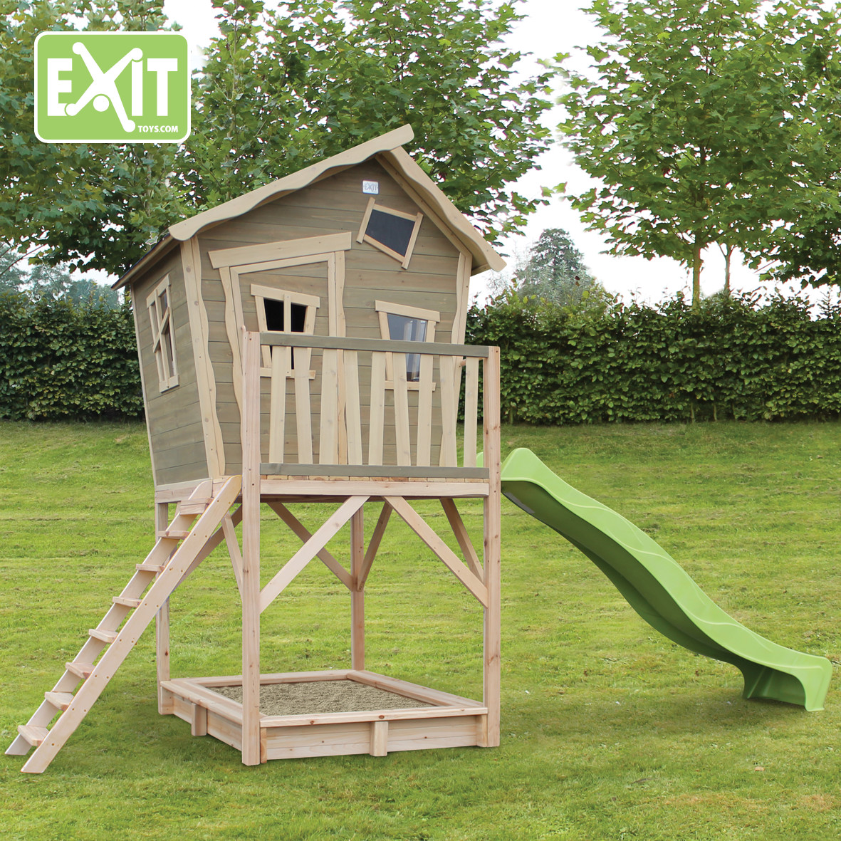 Игровой дом с изгибом с горкой 700