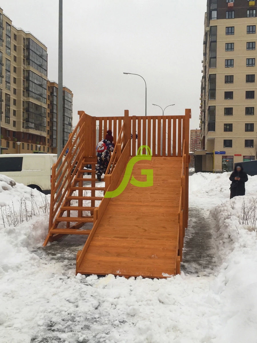 Зимняя деревянная горка Snow Fox, скат 4 м