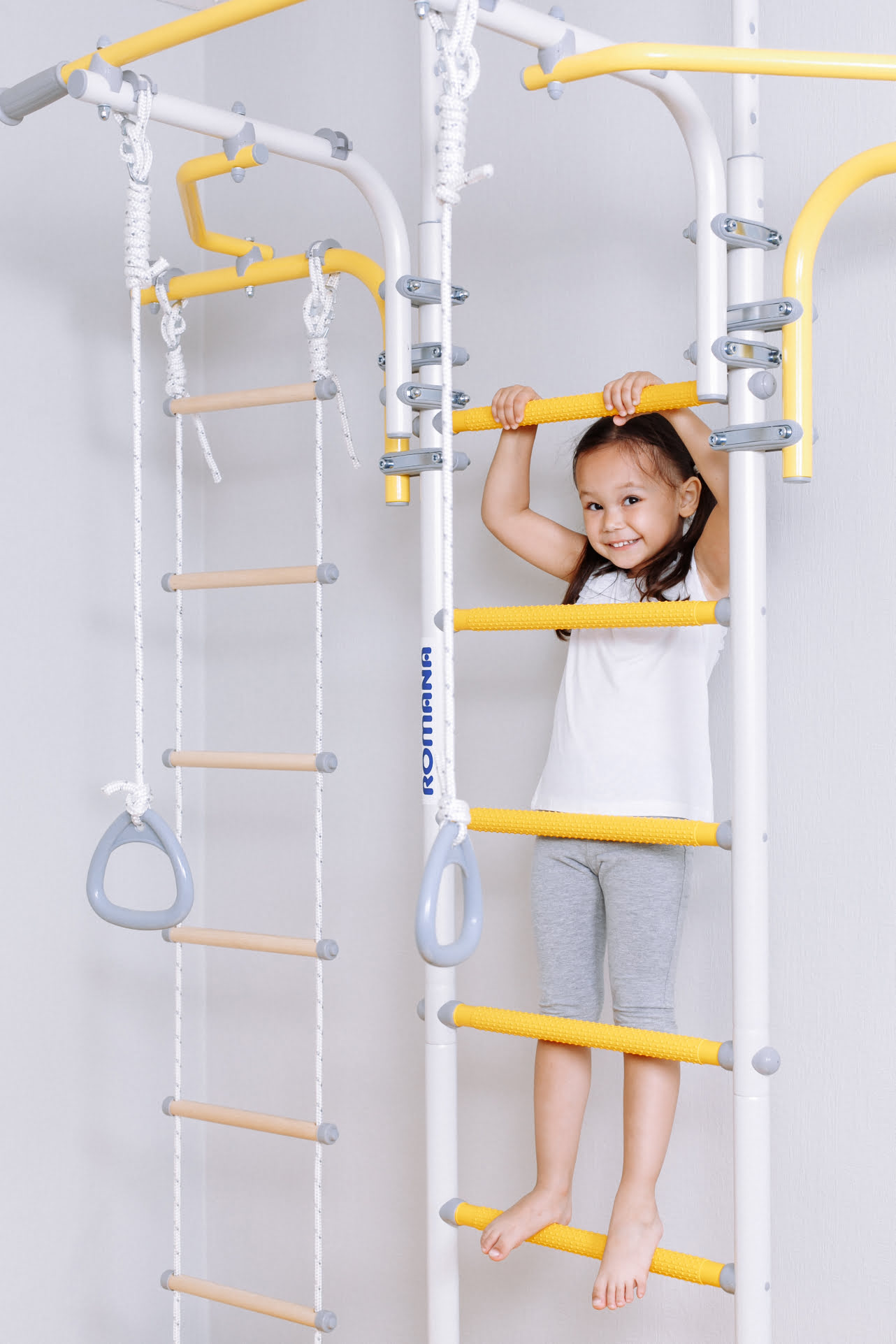 Шведская стенка R6 Romana (01.20.7.06.490.07.00-14) зелёное яблоко