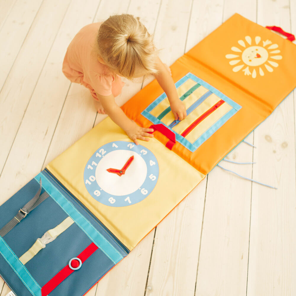 Книжка ЛОВКИЕ ПАЛЬЧИКИ Romana (ДМФ-МК-01.95.09)