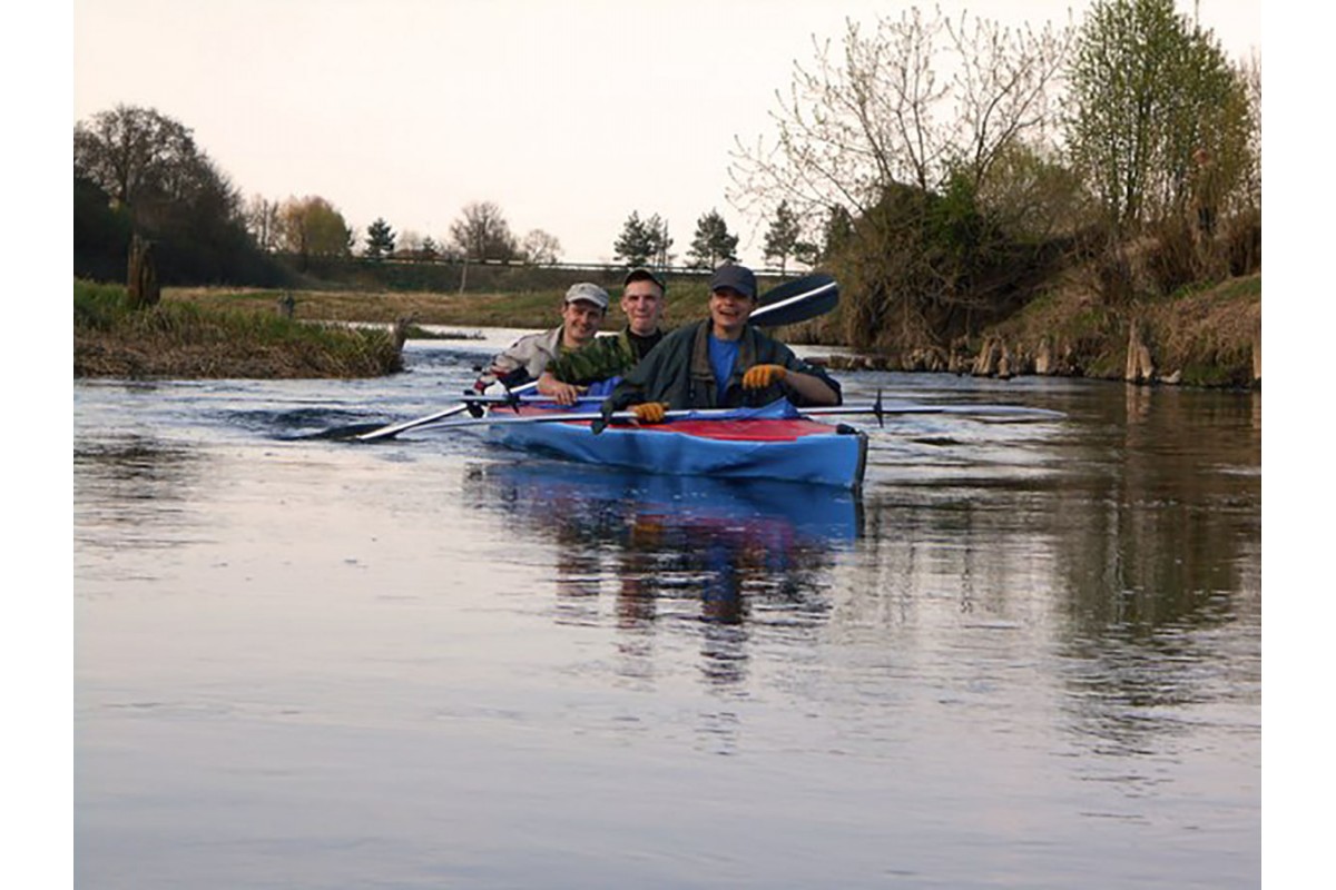 Байдарка каркасно-надувная ДОБРЫНЯ 3 трехместная