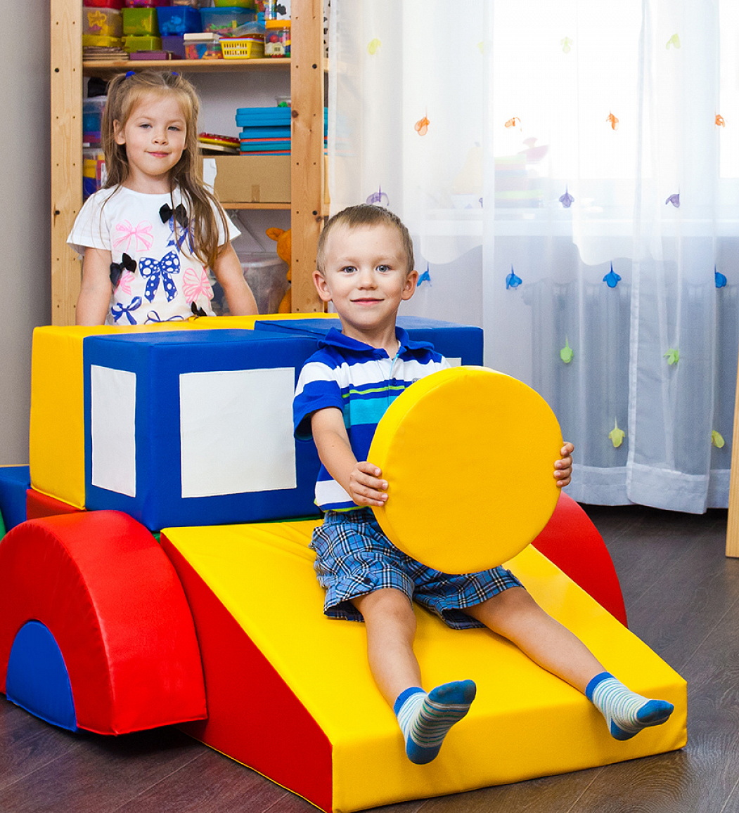 Мягкие игровые комплексы и мебель