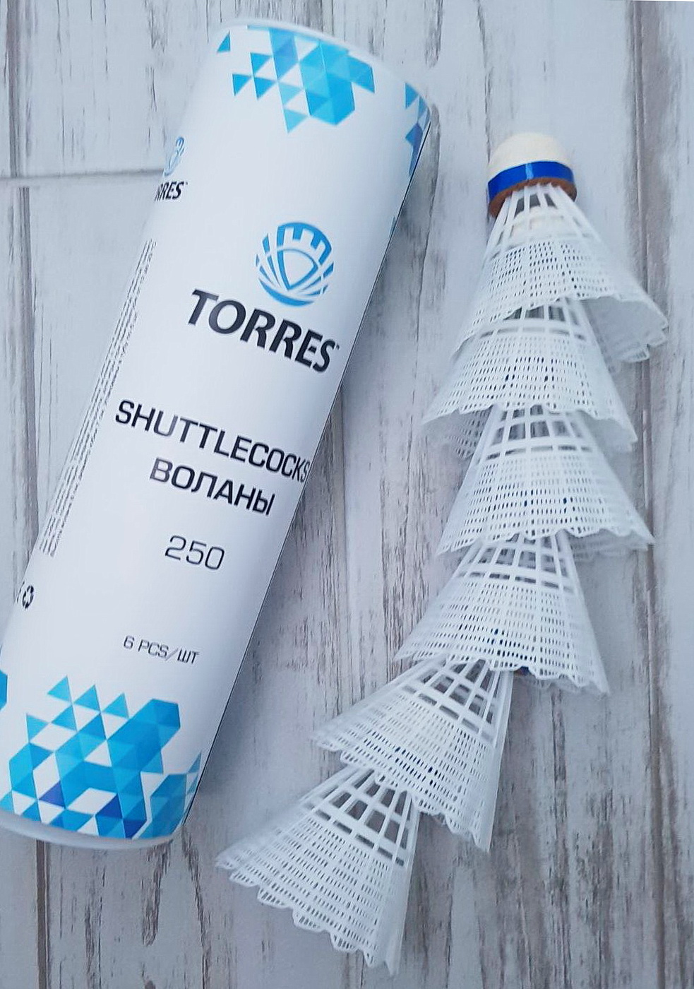 Воланы TORRES 250, уп. 6 шт. (02.409)