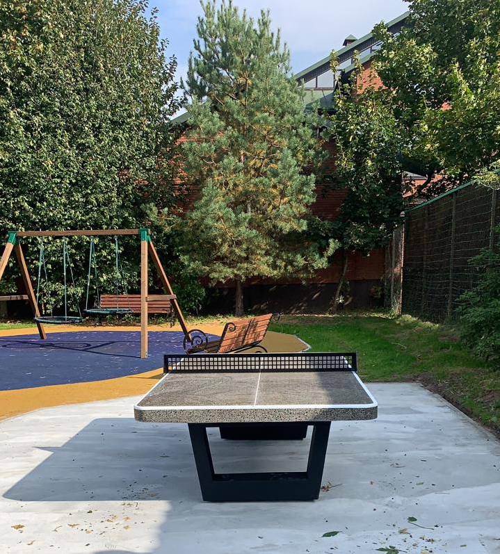 Стол теннисный уличный из бетона