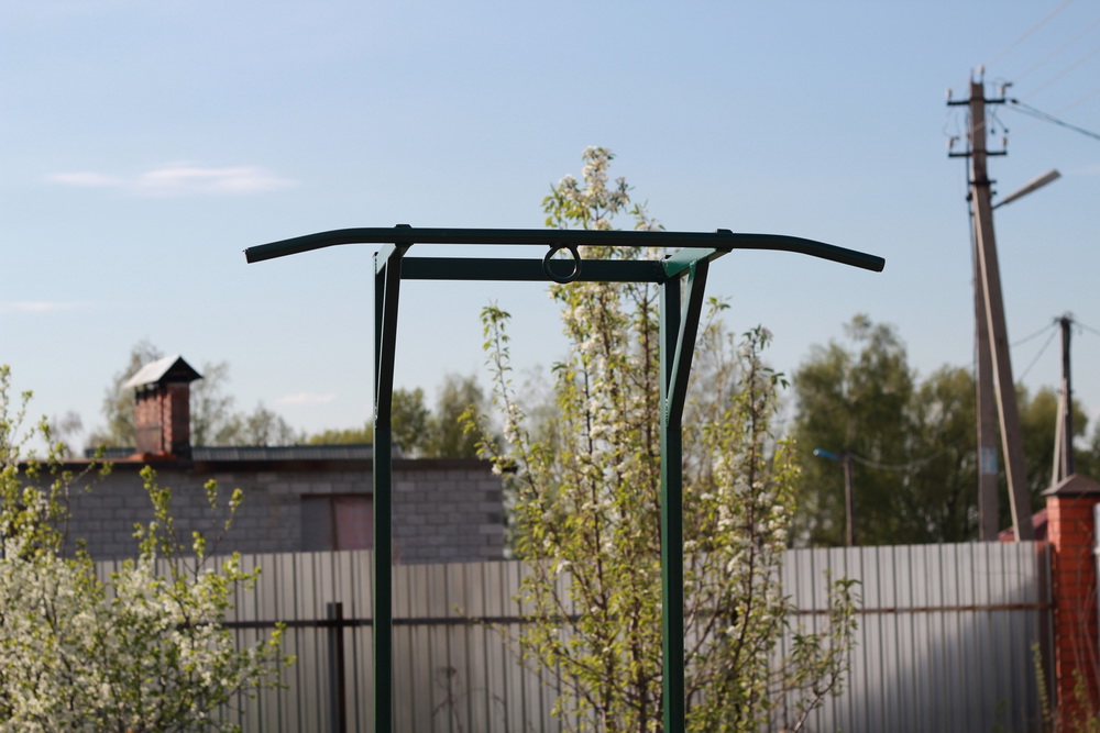 Турник-пресс-брусья, напольный (04.802)