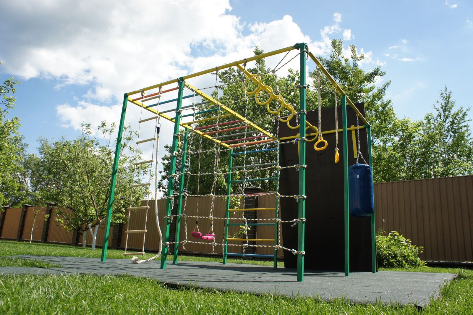 Детский комплекс "Лемур"