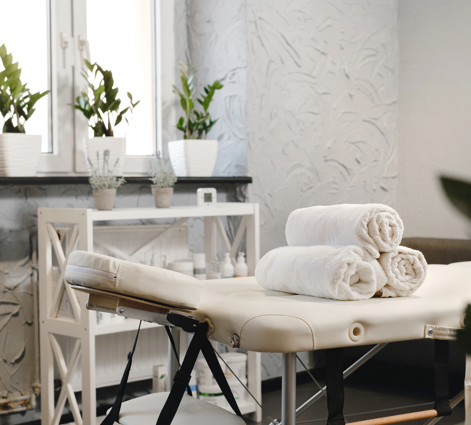 Складные массажные столы