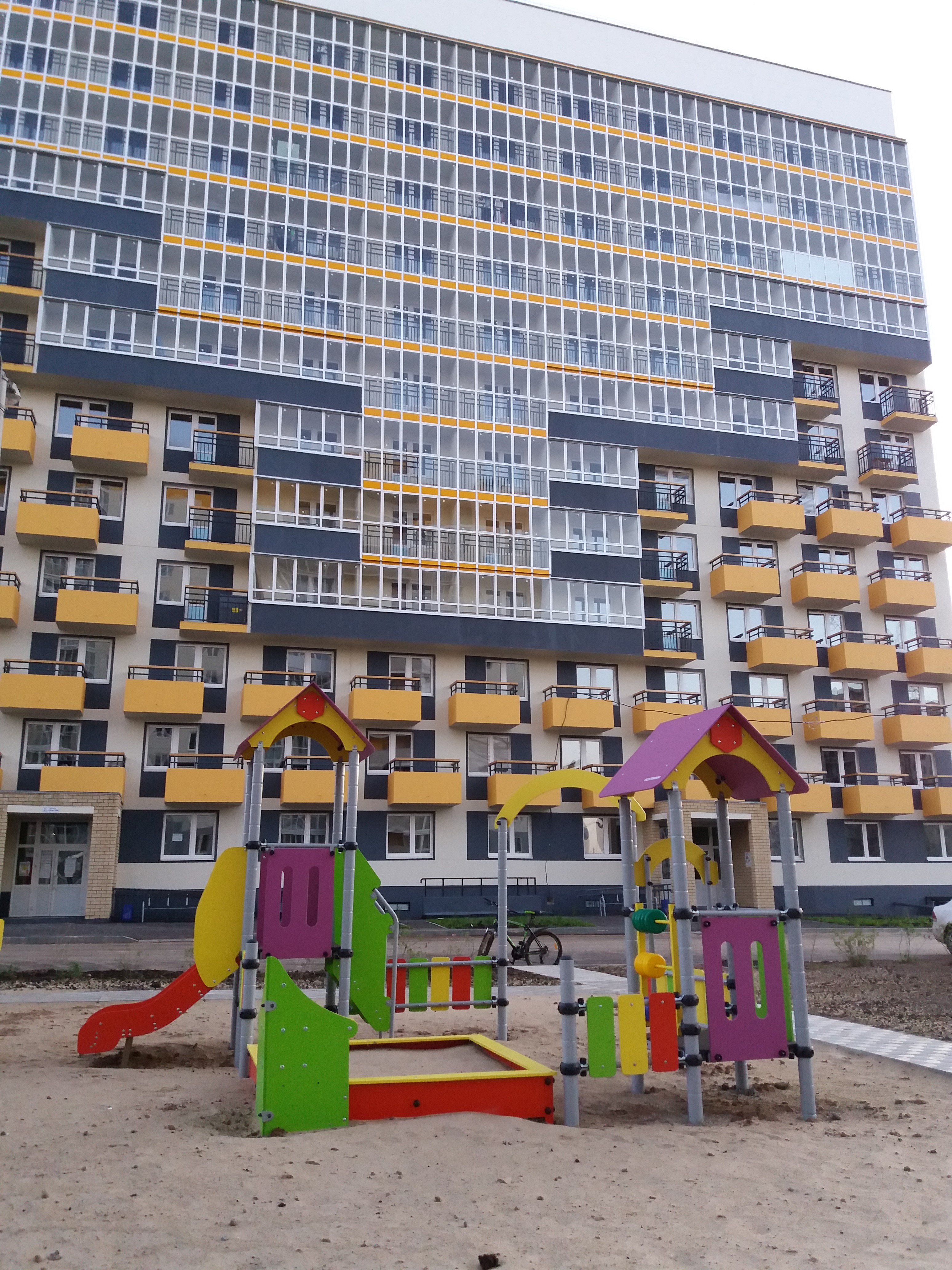 Песочный дворик с горкой «Romana 109.06.00»