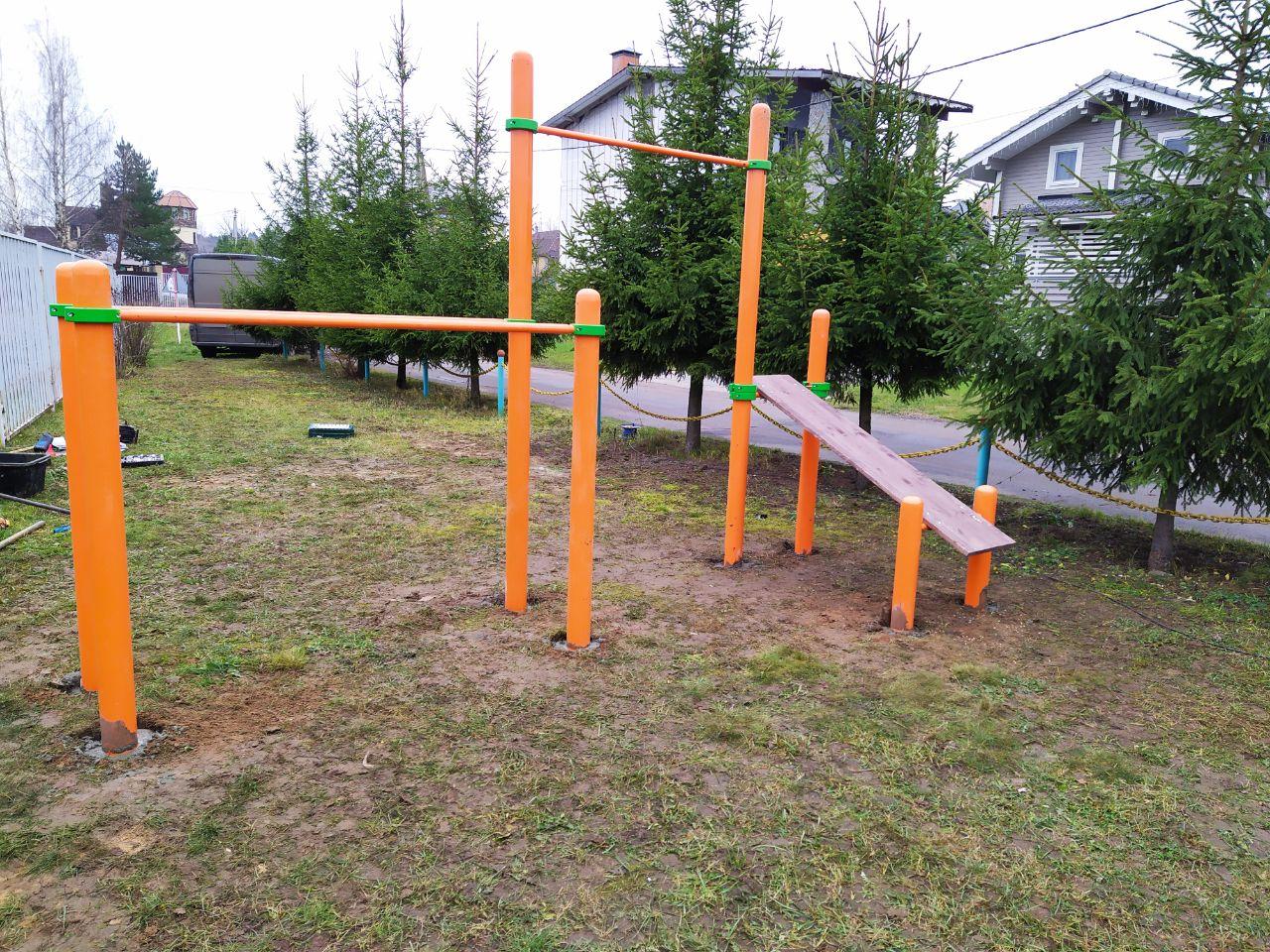 Турник, брусья, скамья для пресса (модерн.) СВС-42-М