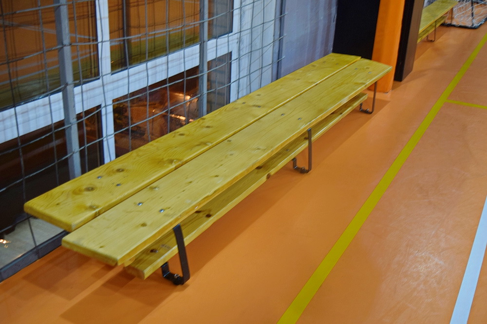 Скамейка гимнастическая с металлическими ножками (04.300.1)