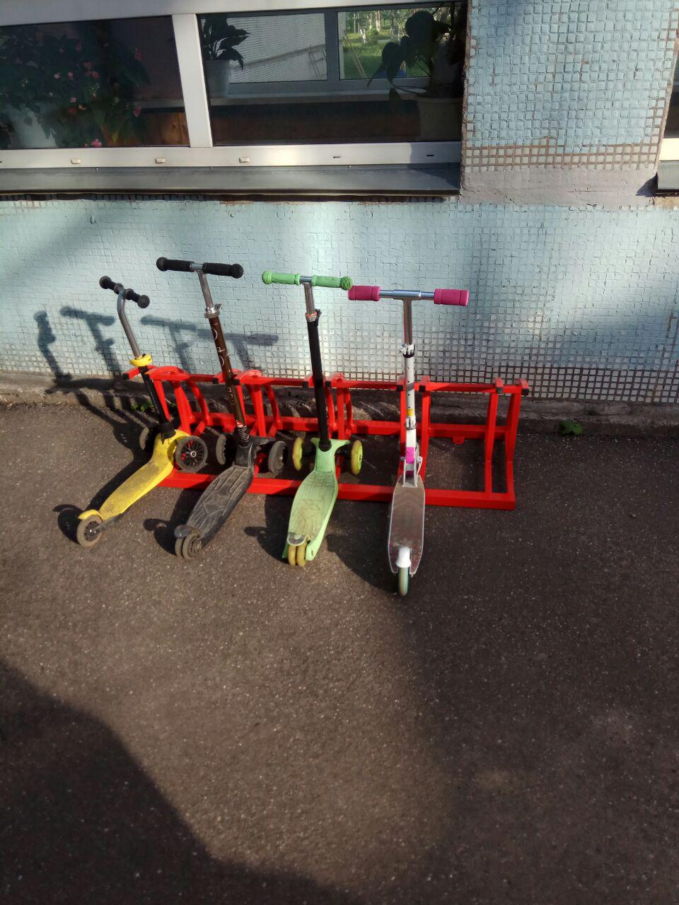 Парковка для самокатов ПС-5-9 на 9 мест