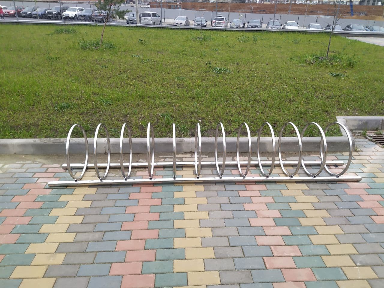 Велопарковка Луна из нержавеющей стали