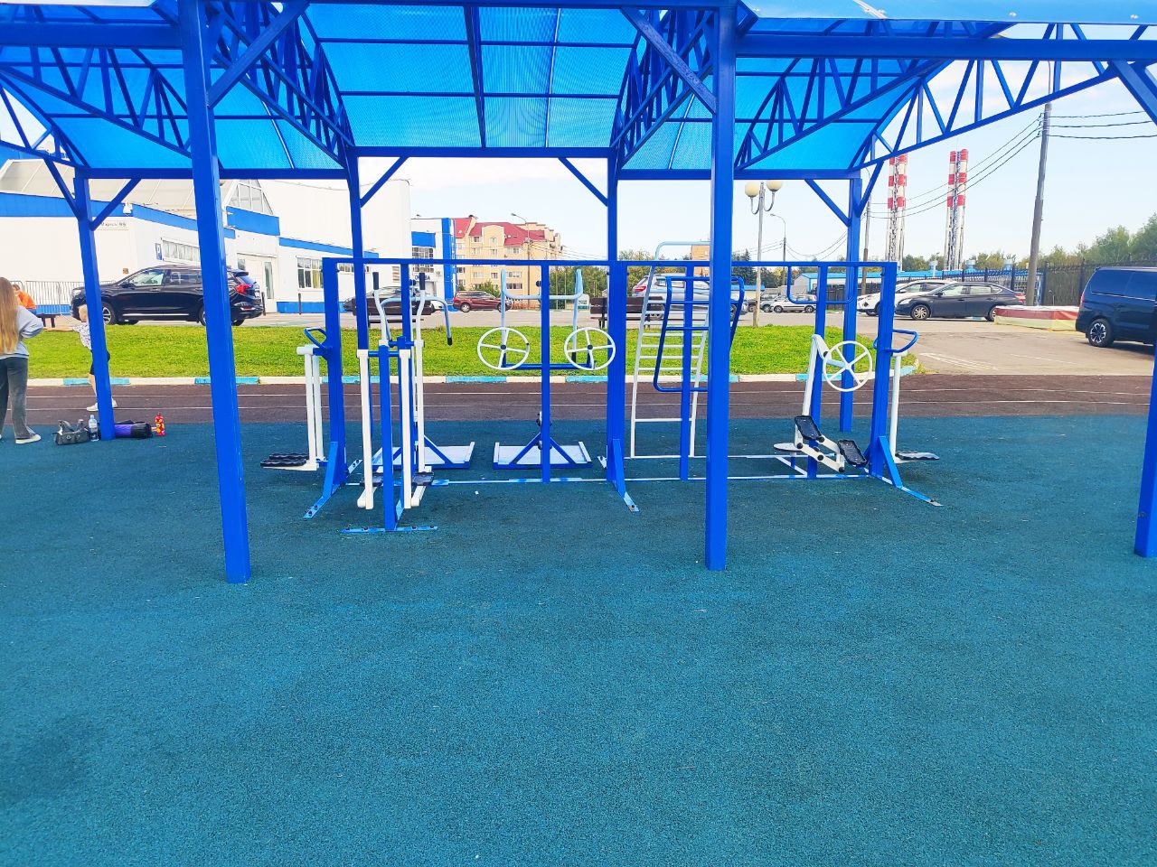 Монтаж навеса и комплекса тренажеров для инвалидов колясочников 