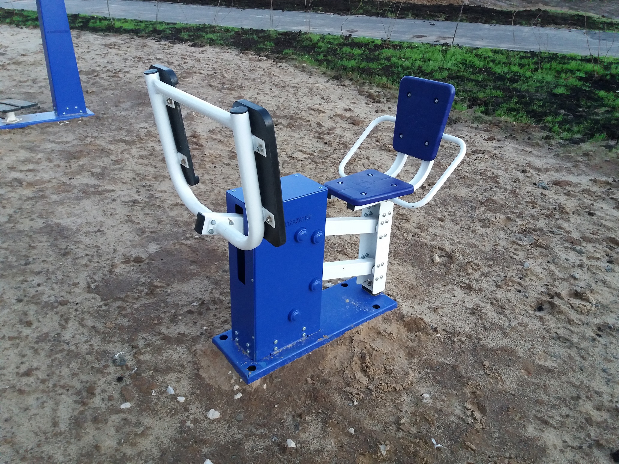 Тренажер уличный ЖИМ НОГАМИ Romana 207.38.05