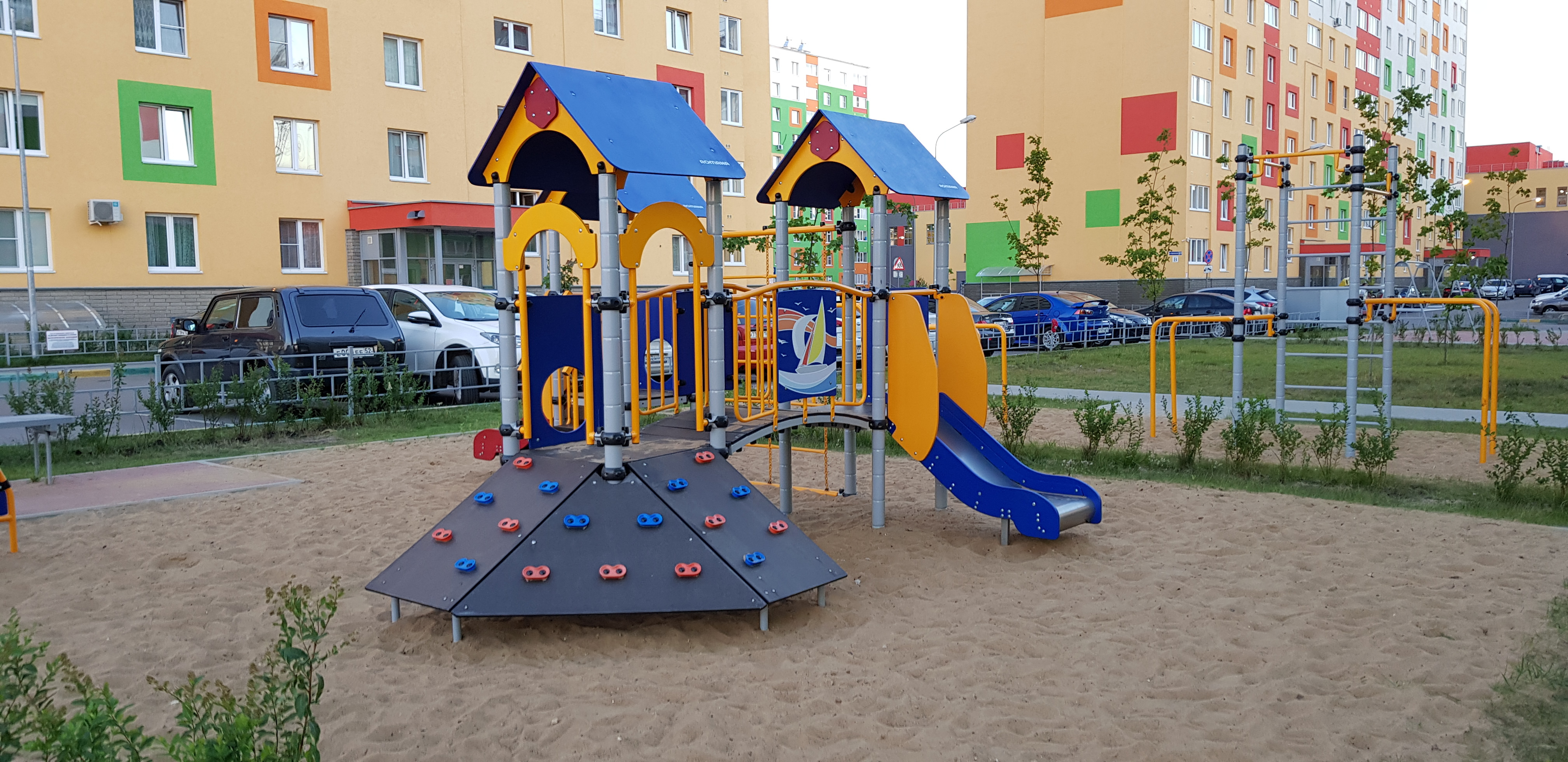 Детская площадка «Romana 104.12.00» красно-голубой