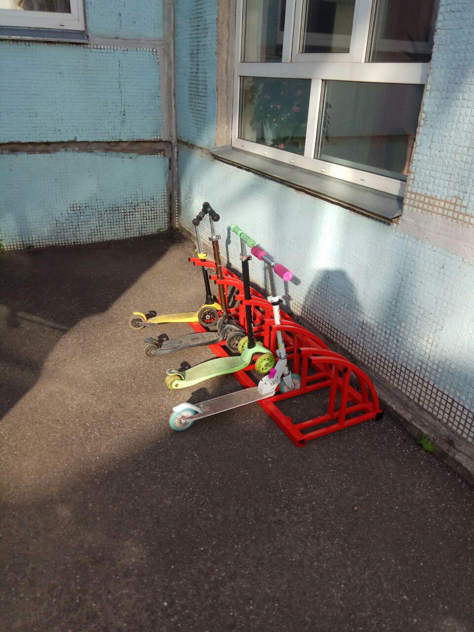 Парковка для самокатов ПС-5-9 на 9 мест