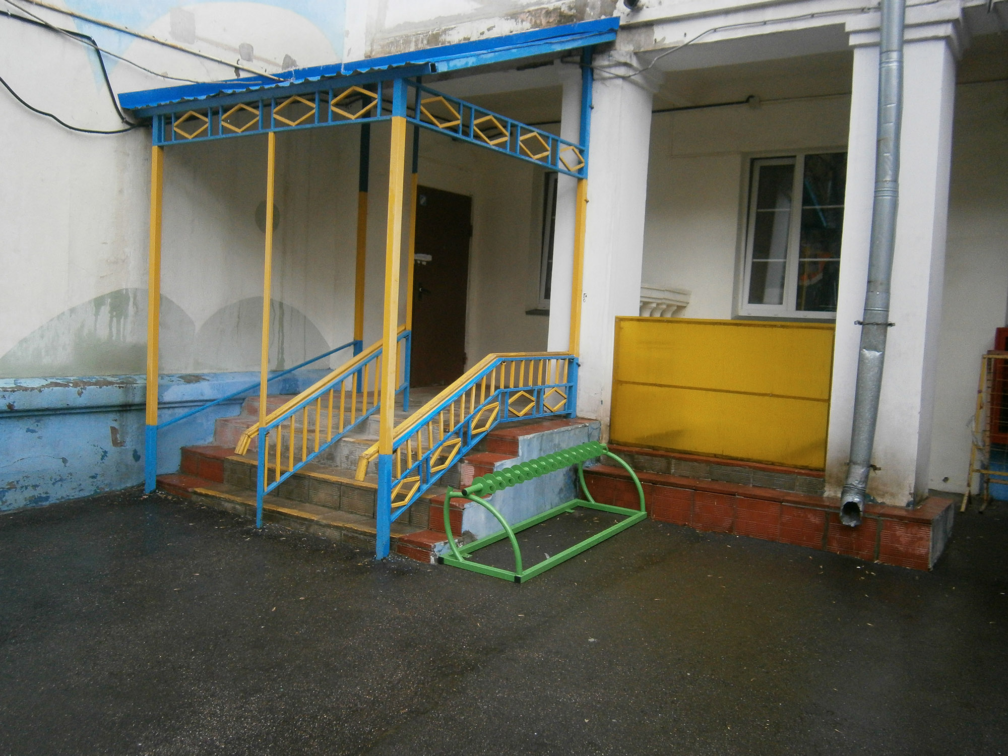 Парковка для самокатов Лотос на 15 мест