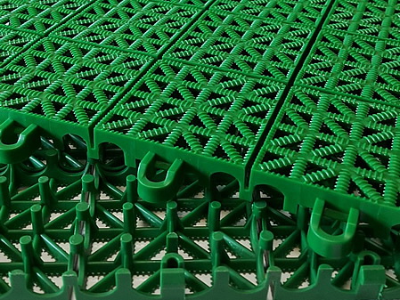 Напольное покрытие спортивных площадок (8.101)