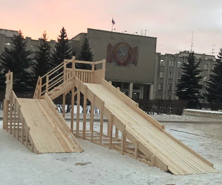 Зимняя горка ЗИМА WOOD-7 Савушка (скаты 5 и 8 м)