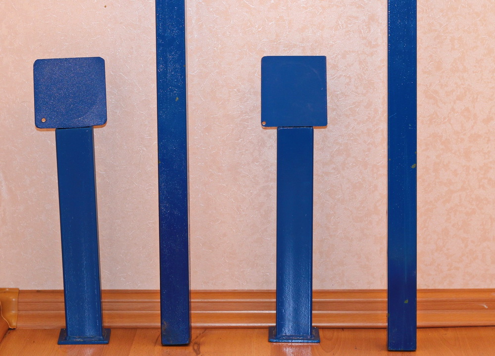 Стойки бадминтонные со стаканами (02.100)