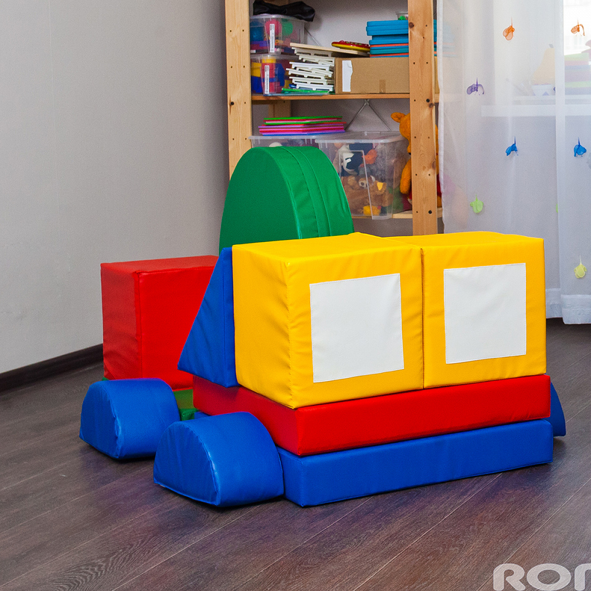 Мягкий игровой комплекс АВТОФУРГОН Romana (ДМФ-МК-15.82.00)