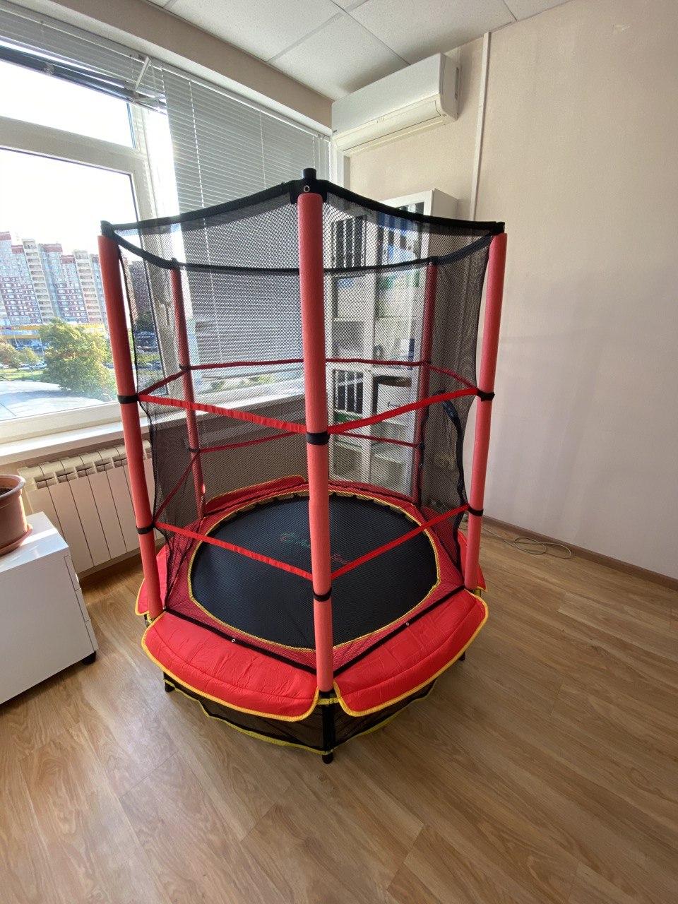 Батут детский с защитной cеткой PERFETTO SPORT 5, диаметр 1,4 м