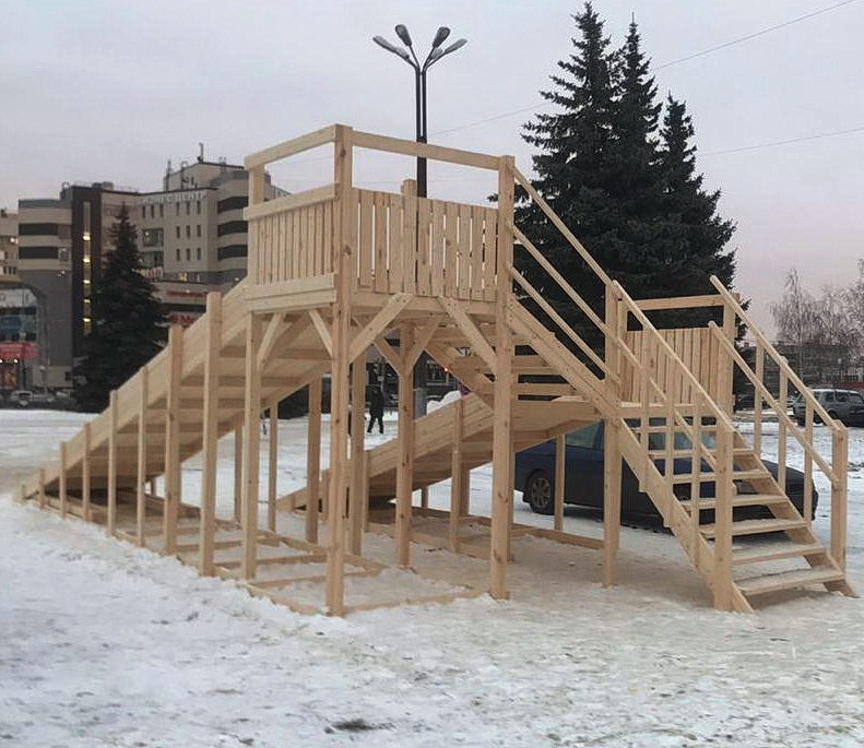 Зимняя горка ЗИМА WOOD-7 Савушка (скаты 5 и 8 м)