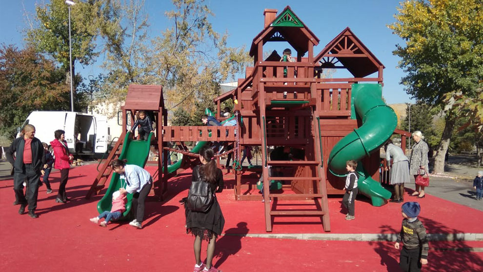 Детская деревянная игровая площадка МЕТРОПОЛИС