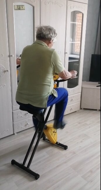 Велотренажер X-Bike DFC B211B (складной)