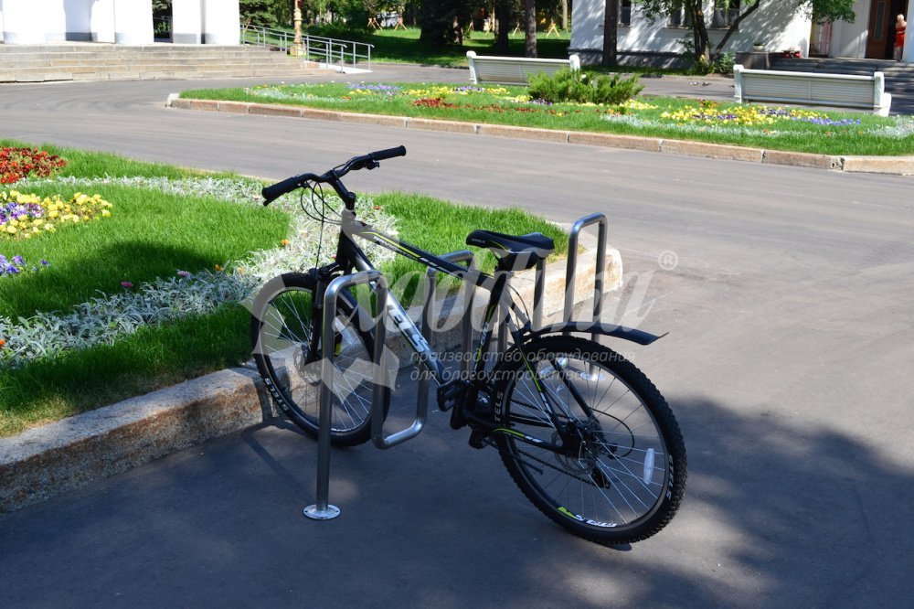 Велопарковка «Квадро» из нержавеющей стали