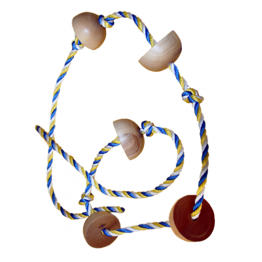 Канат для лазания с опорами