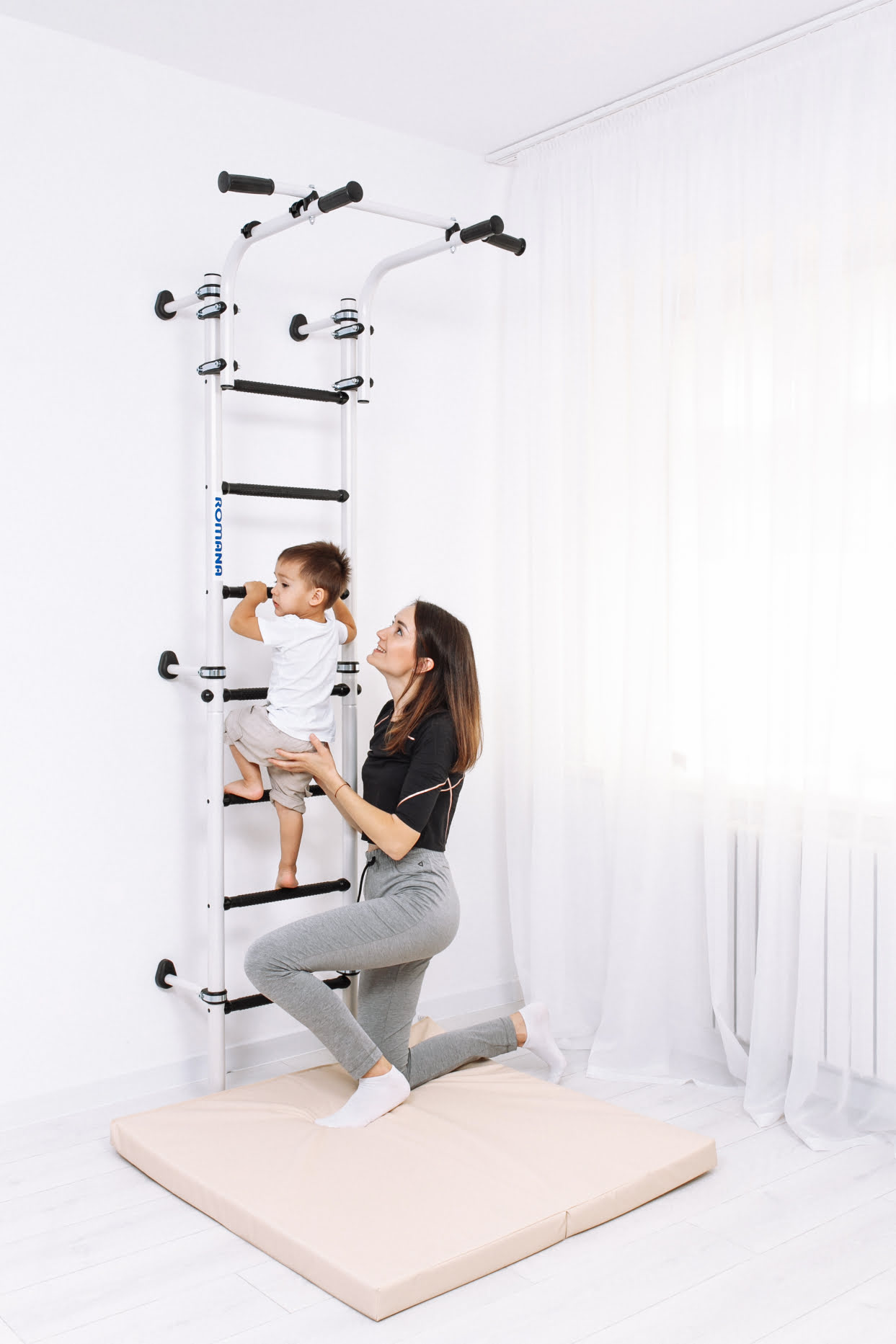 Шведская стенка S9 Romana (01.21.7.06.410.04.00-01) белый антик/золото