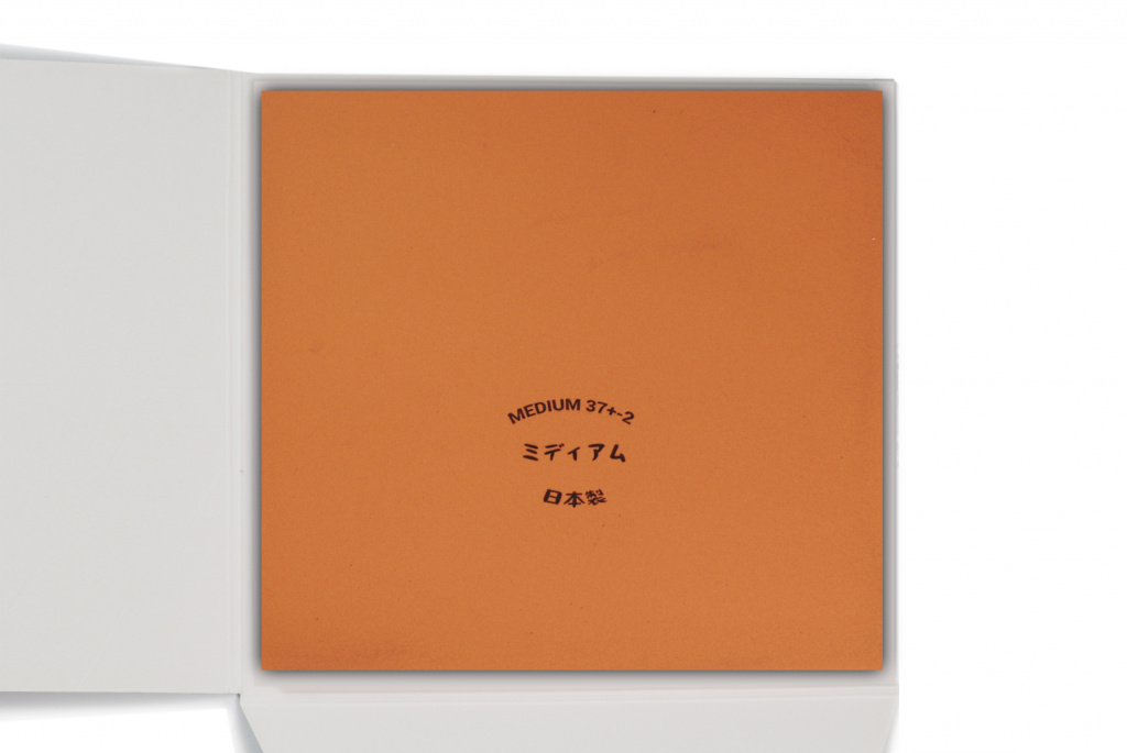 Накладка на ракетку для настольного тенниса GAMBLER Nine ultra tack medium 2,1 red