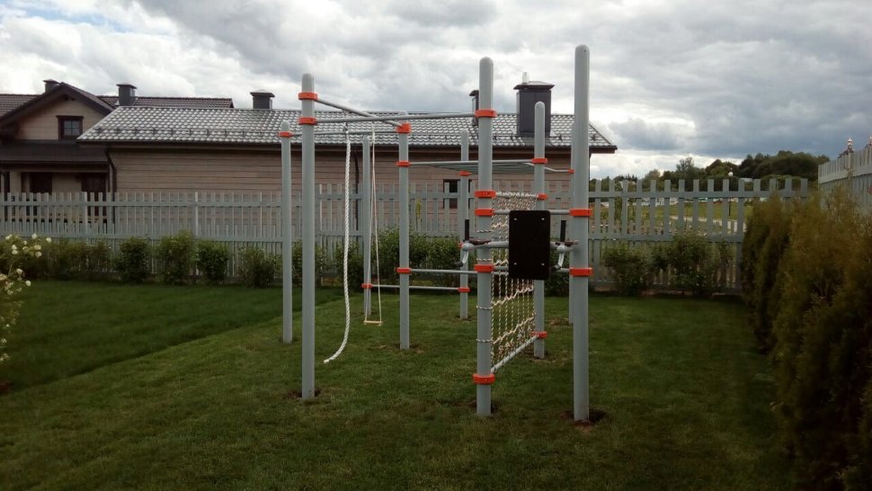 Уличный спортивно-развлекательный комплекс СЕМЕЙНЫЙ