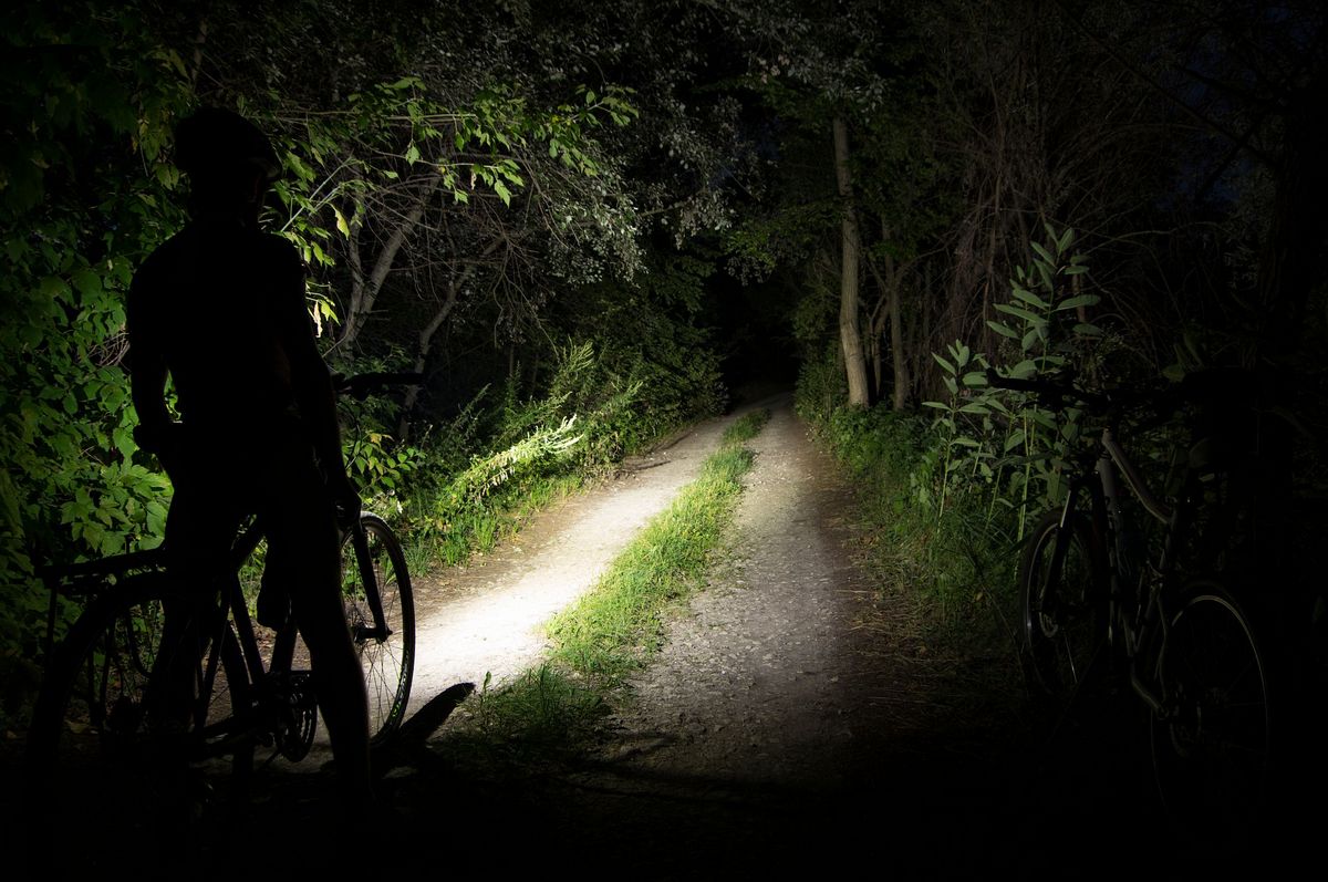 Велофара Fenix BC21R XM-L2 T6 natural white LED