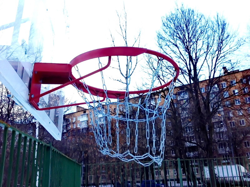 Кольцо баскетбольное антивандальное, усиленное, с цепью (01.303)