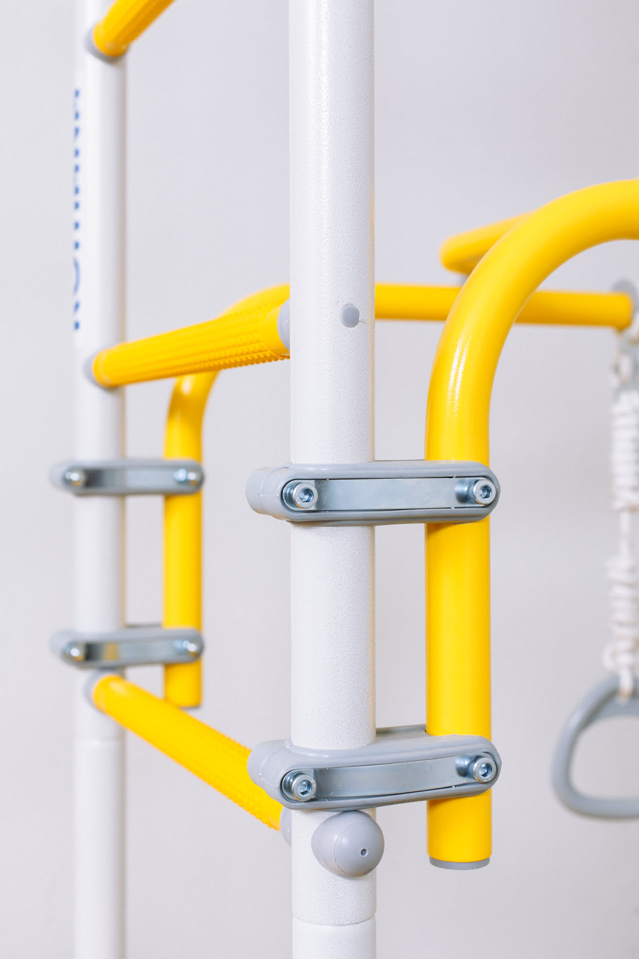 Шведская стенка R6 Romana (01.20.7.06.490.07.00-14) зелёное яблоко