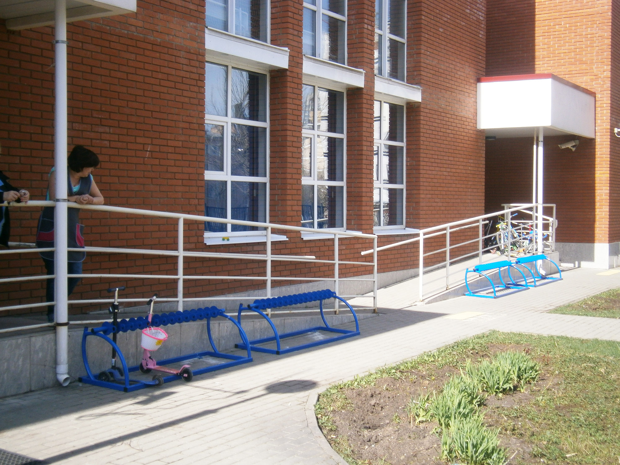 Парковка для самокатов Лотос на 15 мест