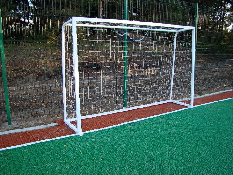 Напольное покрытие спортивных площадок (8.101)