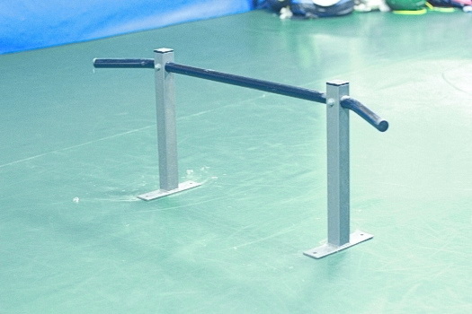 Турник на стену Малютка (04.803)