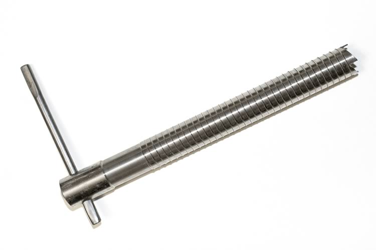 Ввертыш для палатки (подвижная ручка, 20х1,5х200 мм)