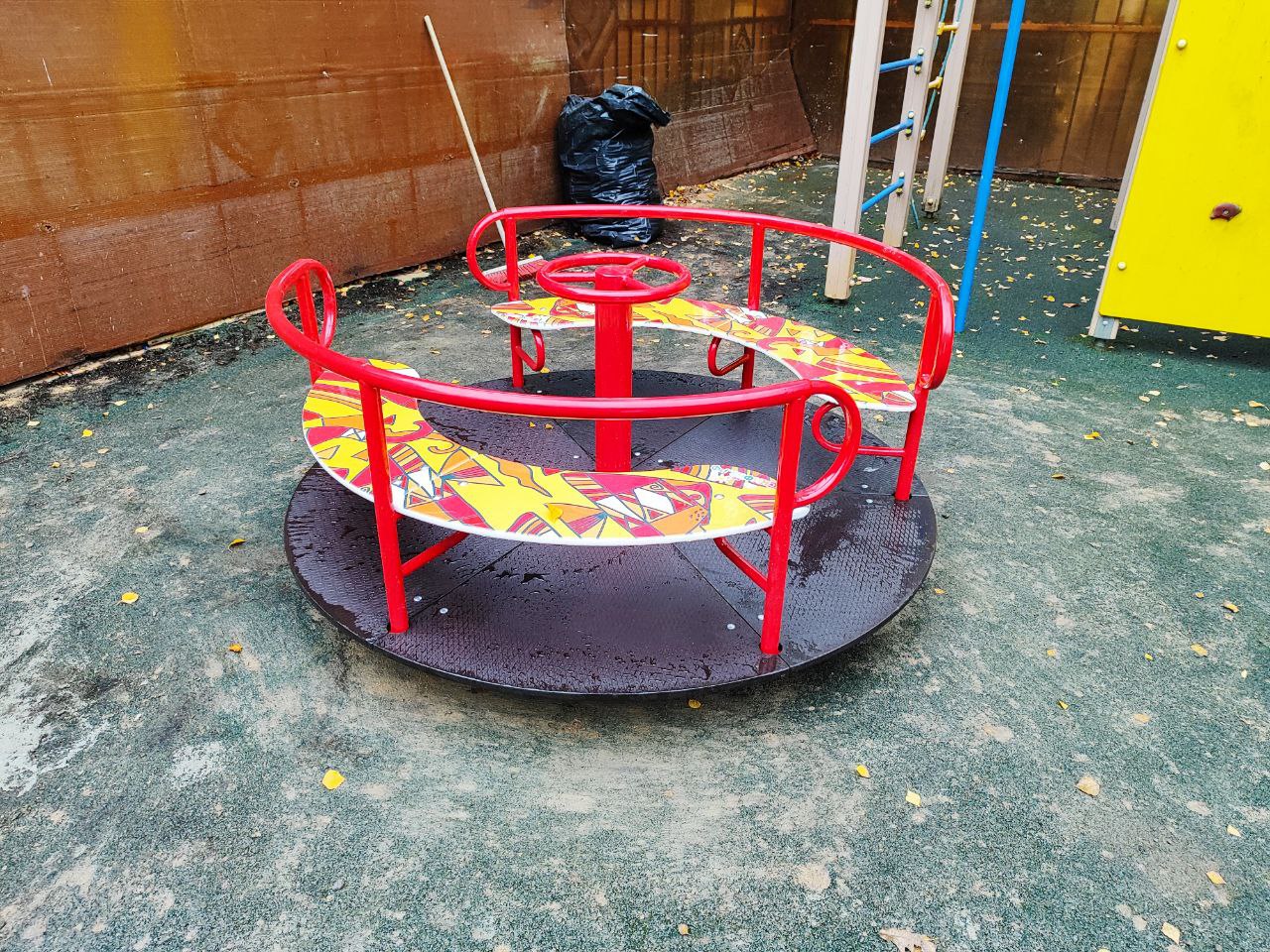 Установка карусели для детской площадки