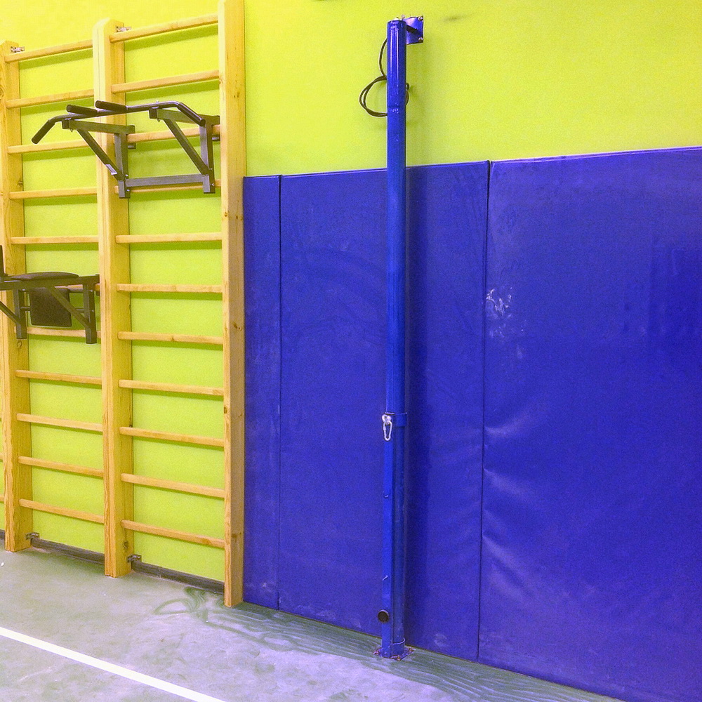 Стойки волейбольные пристенные 03.101