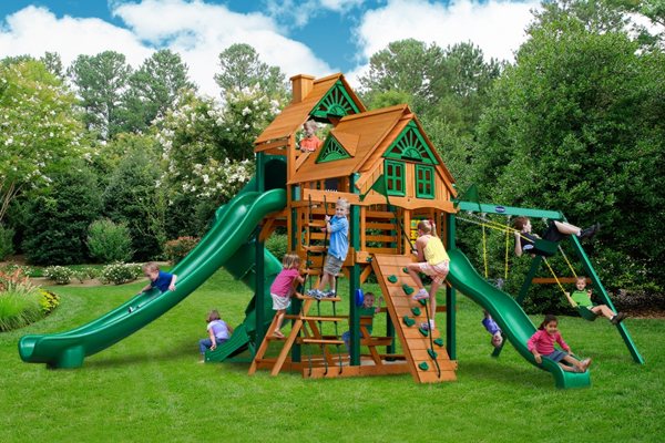 Детская деревянная игровая площадка ГОРЕЦ 2 с высокими башнями и тремя горками