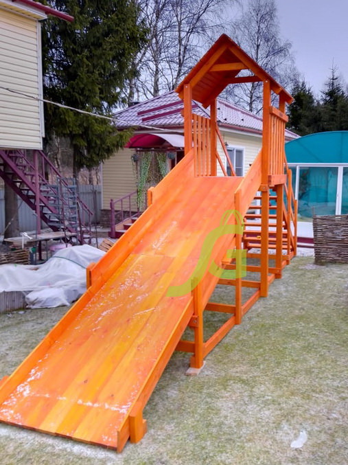 Зимняя деревянная горка IgraGrad Snow Fox Start с крышей, скат 4 м